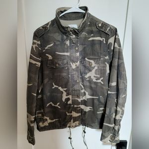 Tilly's Full Tilt Camo Green Women's Jacket